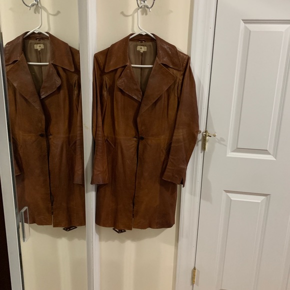 Vintage Genuine Leather Trench Coat in Mustard - Picture 2 of 4